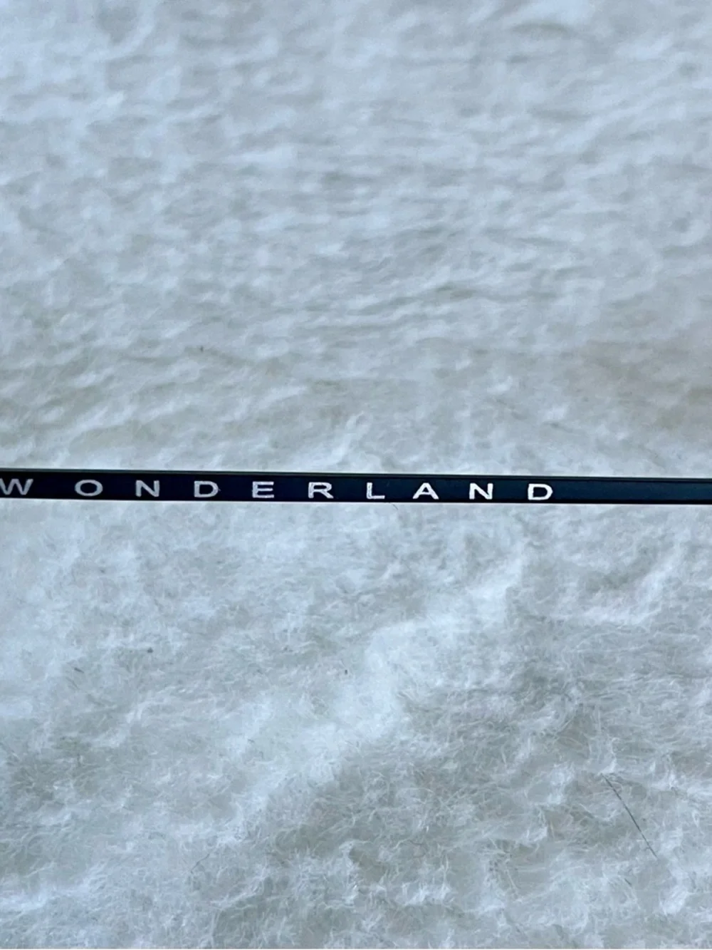 WONDERLAND INDIO Round Metal Frame Sunglasses in Black with Brown Lenses